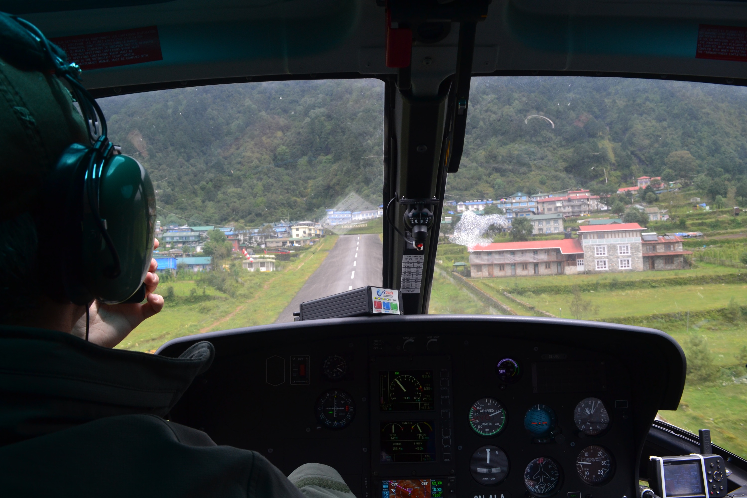 珠穆朗玛峰大本营直升机之旅