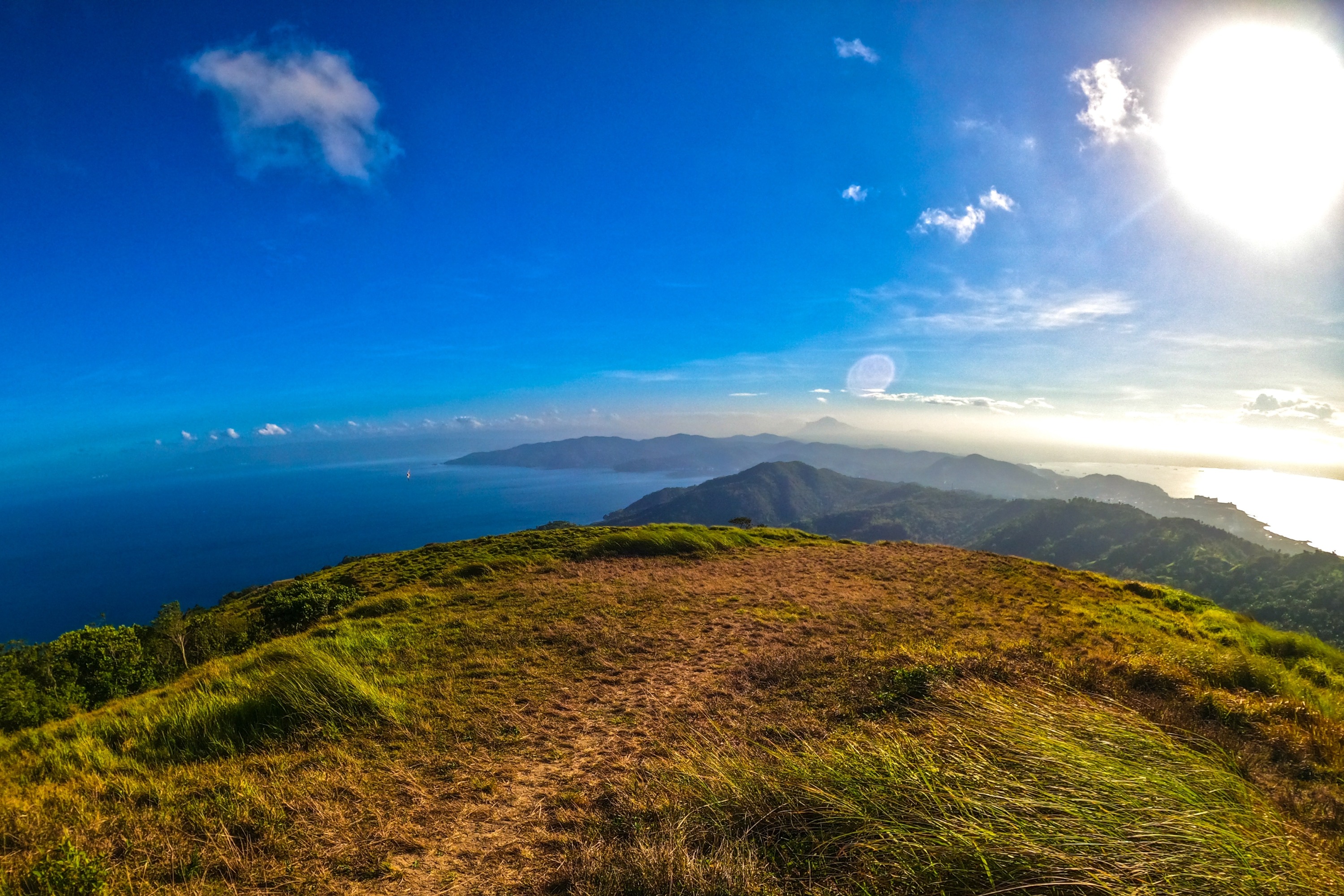 Gulugod Baboy 山＆阿尼洛海滩健行之旅（马尼拉出发）
