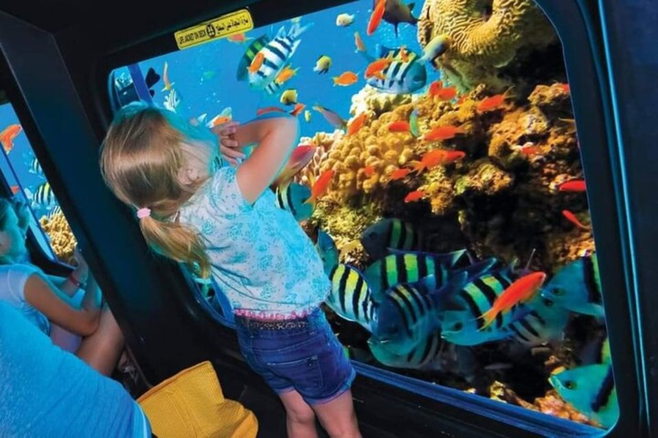 沙姆沙伊赫：沿着海岸的半潜水艇之旅