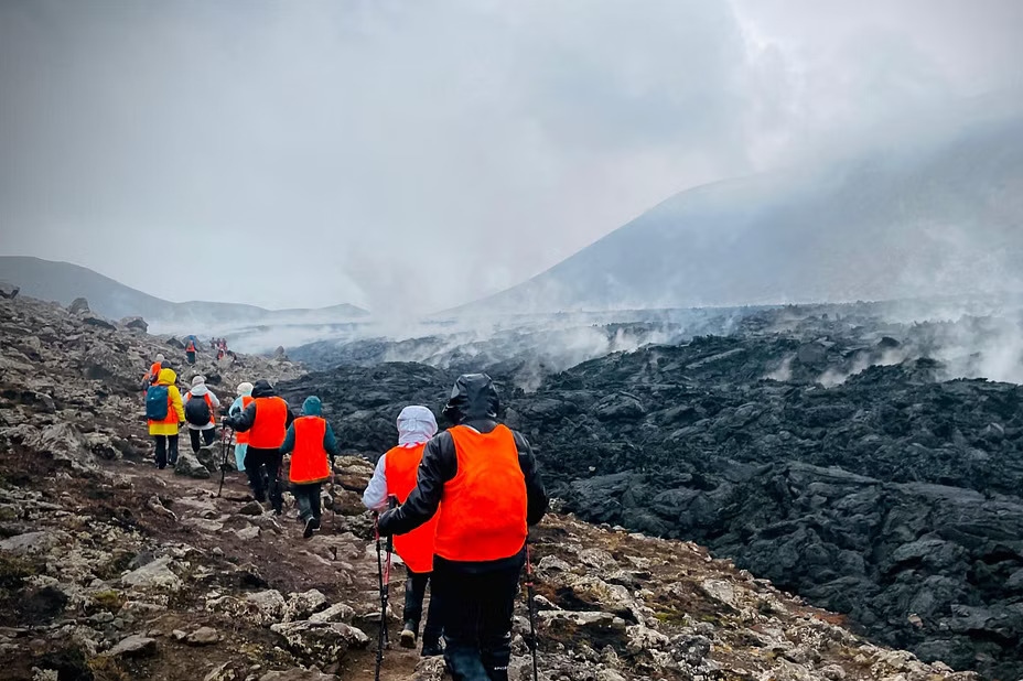 冰岛Geldingalur山谷火山徒步之旅（雷克雅未克出发）