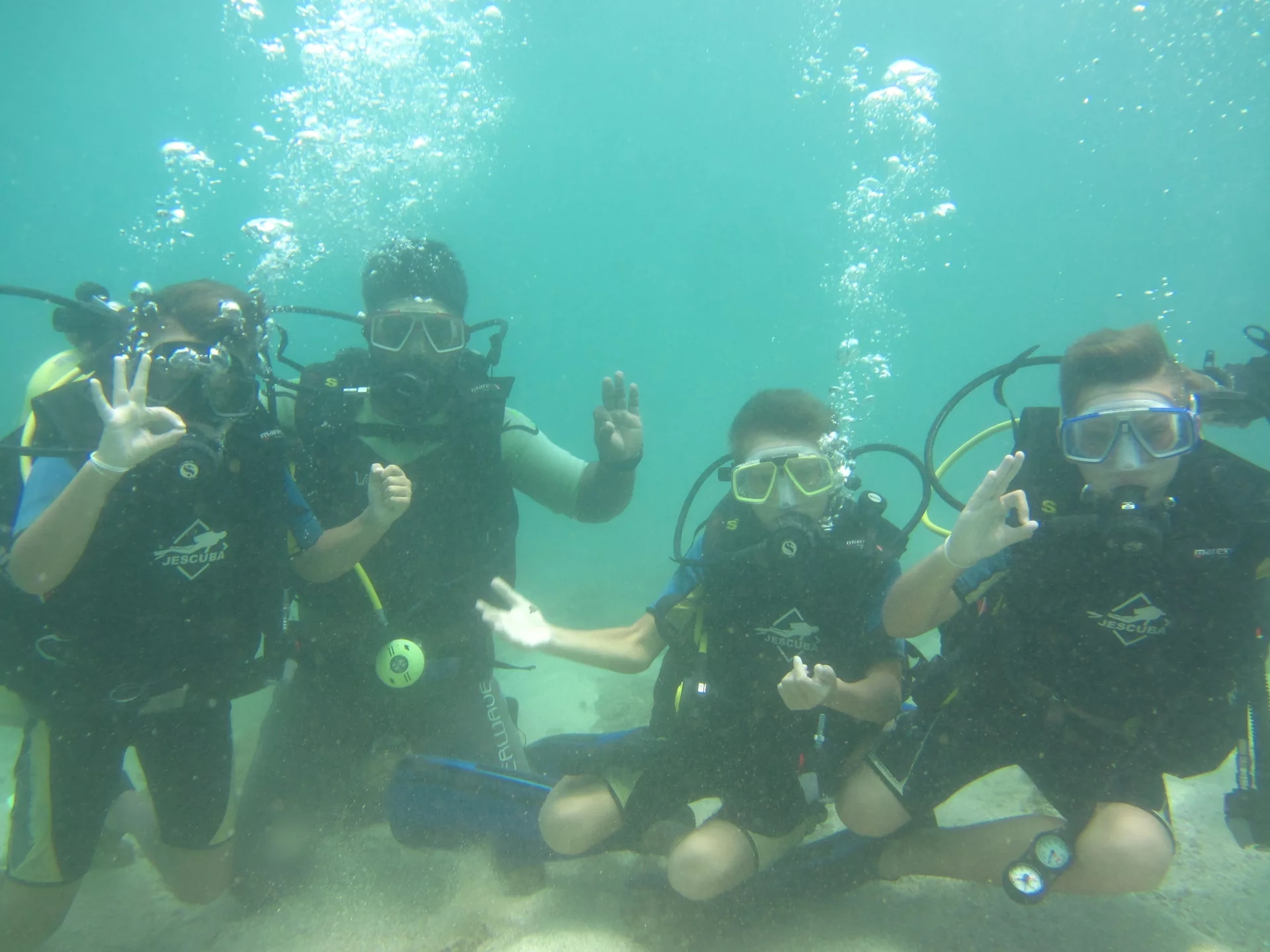 希卡杜瓦PADI开放水域潜水员体验（PADI五星级潜水度假村）