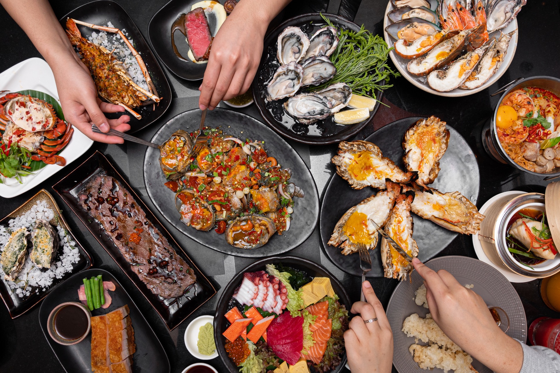 中庭餐厅 曼谷地标饭店早午餐自助餐