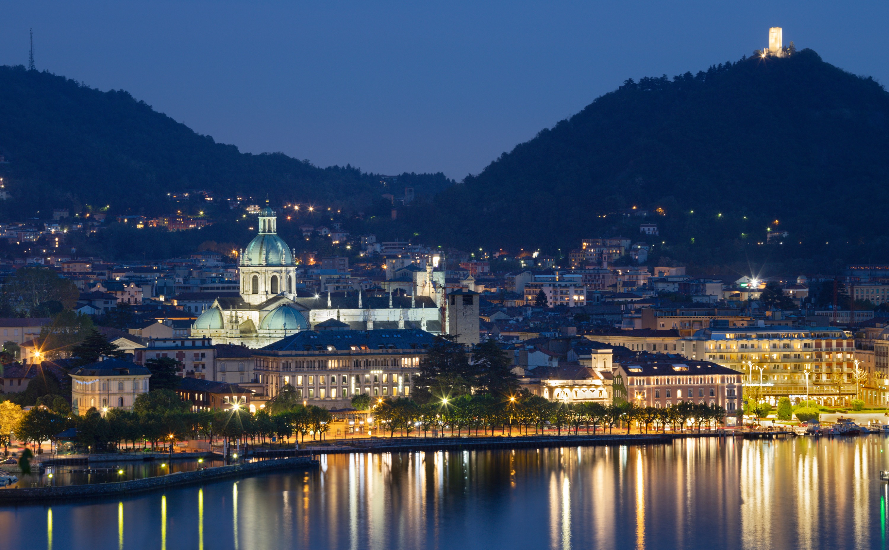 科莫贝拉焦导览 & 私人游轮之旅（米兰出发）