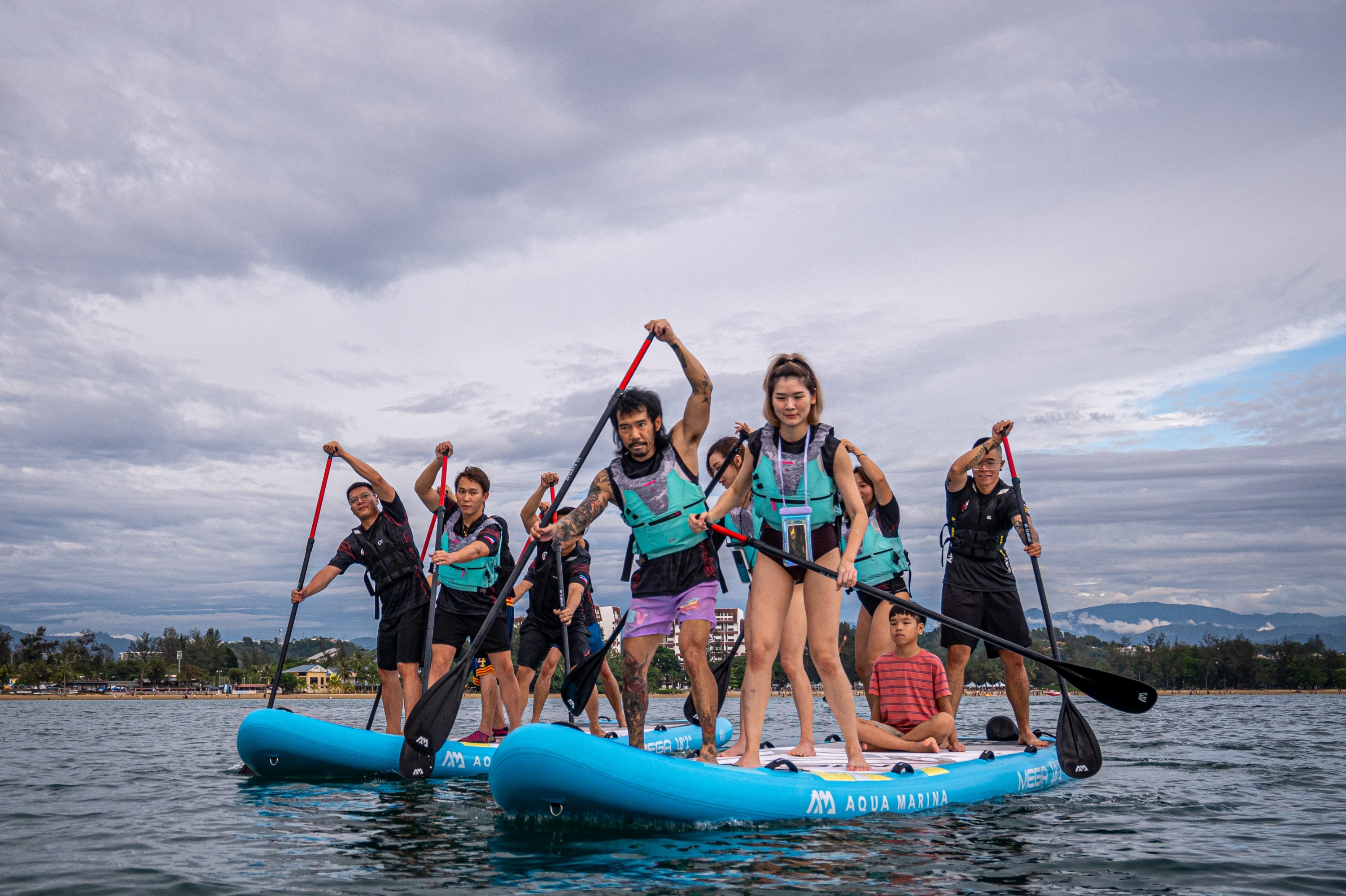 沙巴站立式桨板导览游