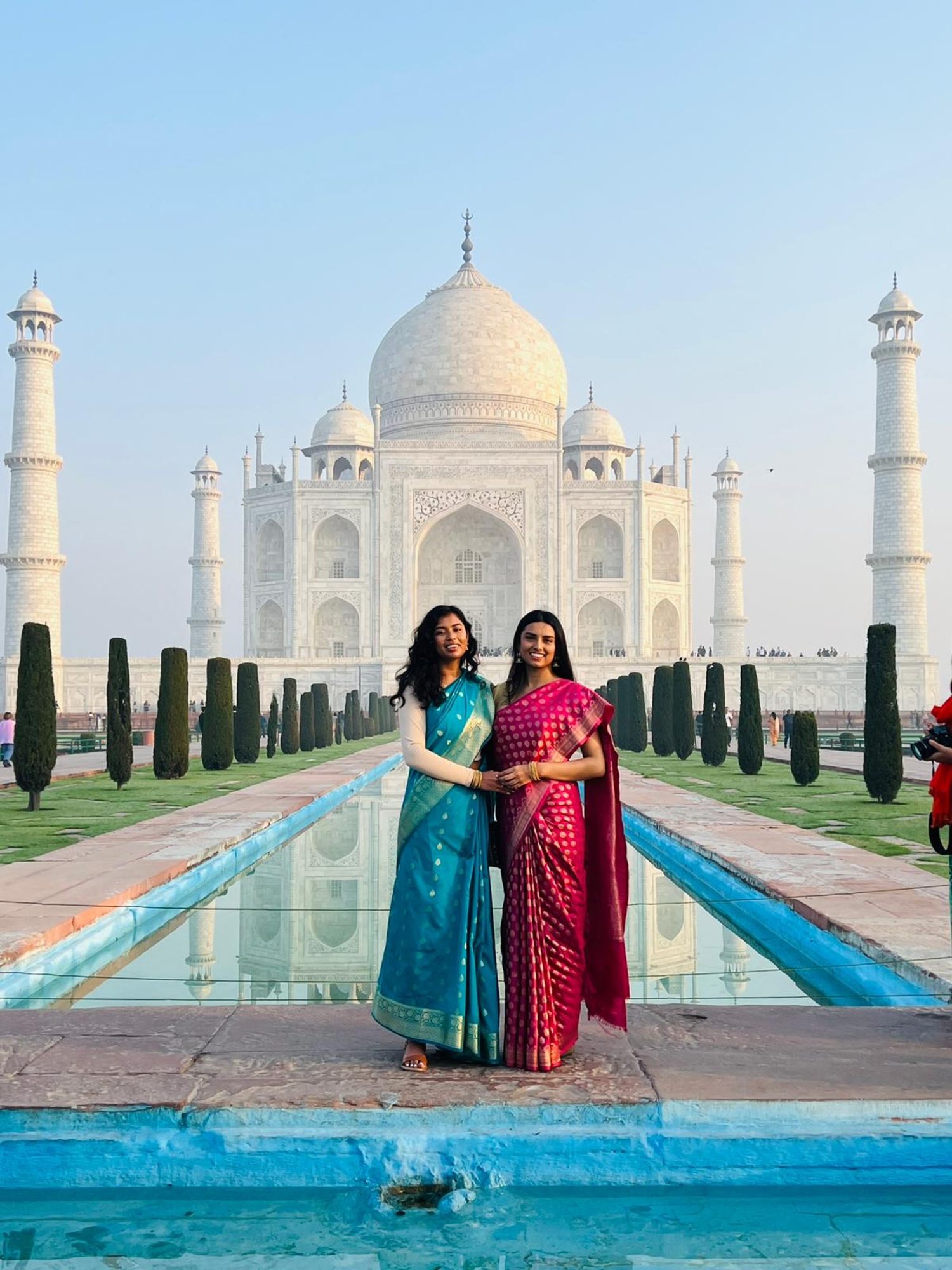 从德里出发，搭乘空调汽车前往泰姬玛哈陵 (Taj Mahal) 和阿格拉 (Agra) 的日出之旅 - 全包式