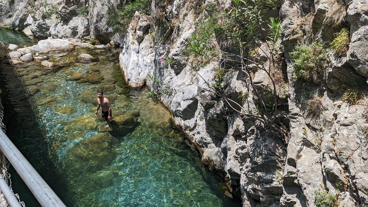 阿拉尼亚萨帕德雷峡谷吉普车之旅