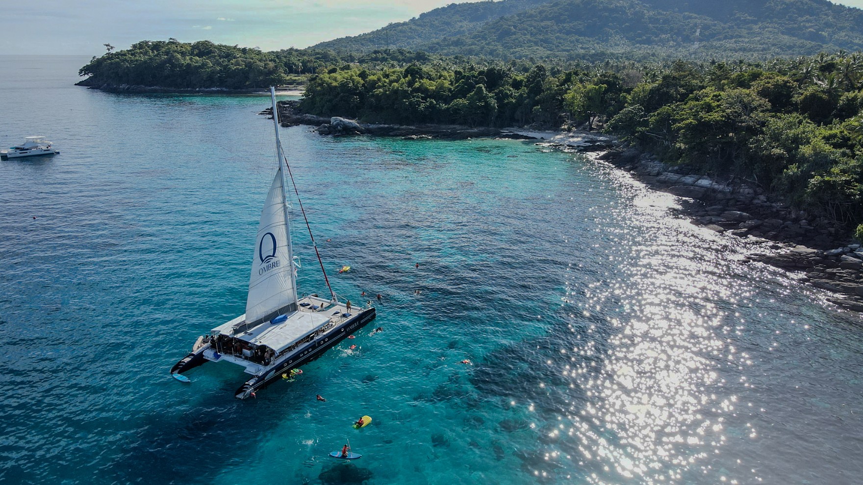 皇帝岛＆珊瑚岛＆007岛＆攀牙湾之旅（Ombre Yacht 提供）