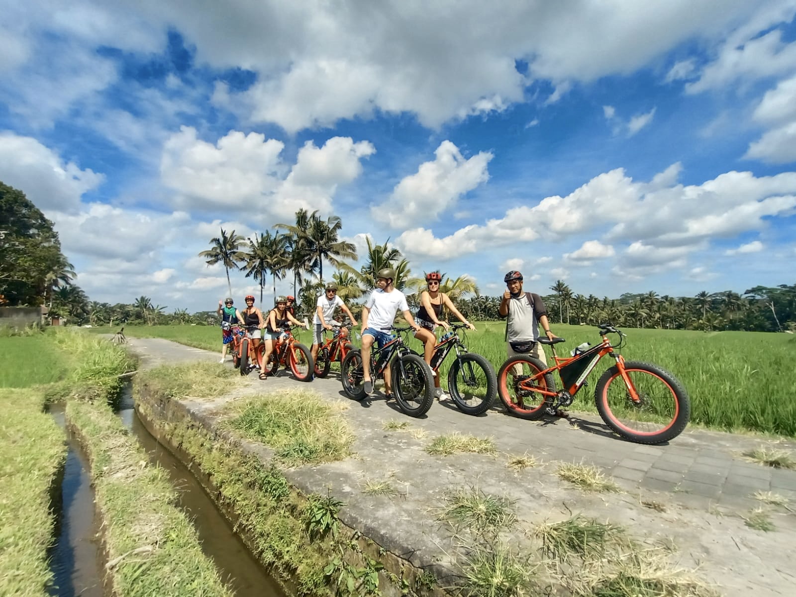 乌布电动自行车之旅