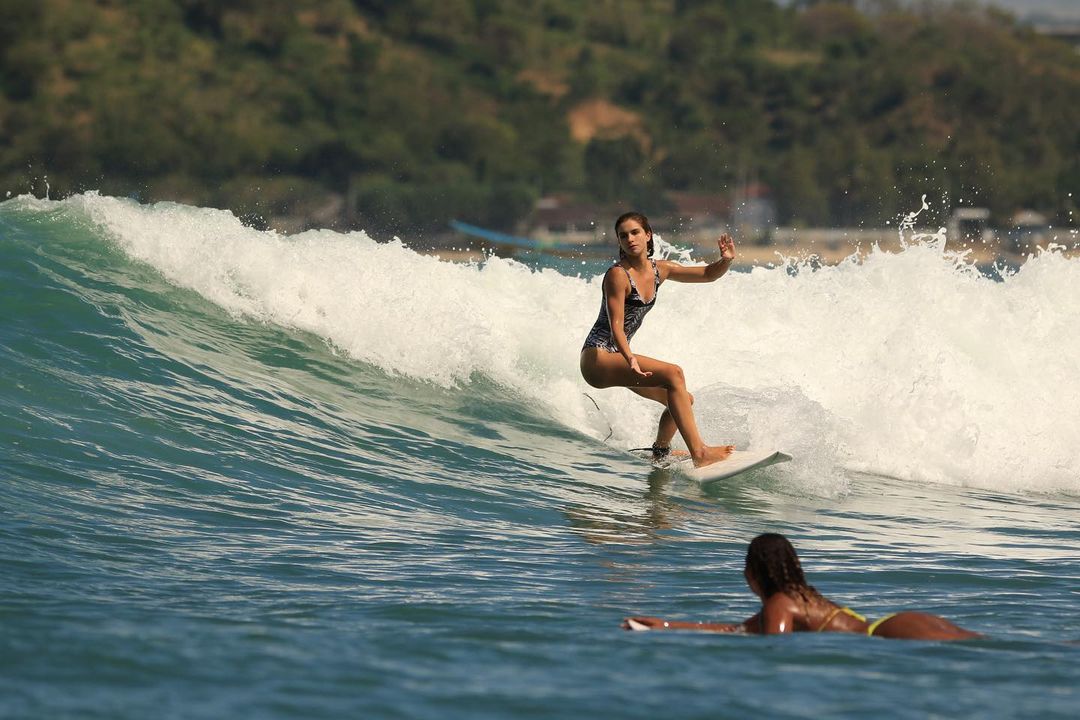 龙目岛Selong Belanak海滩冲浪课程