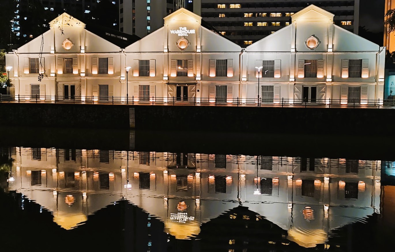 新加坡秘密故事之旅（含晚餐）- 骑乘滑板车