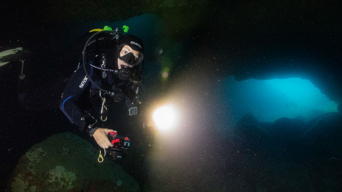 加泰隆尼亚的潜水进化：PADI 5* 中心的高级开放水域