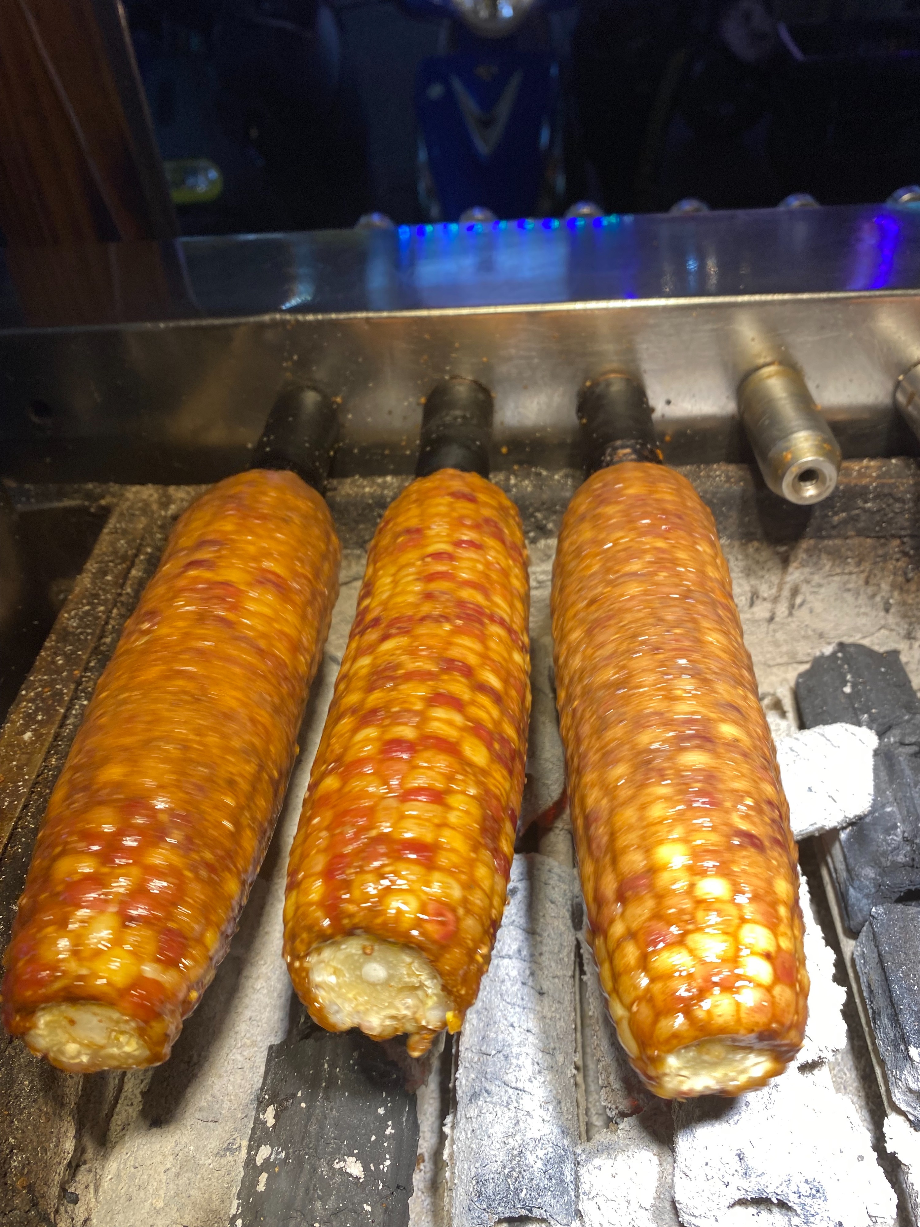 袋走古早味炭烤玉米：烤玉米x2