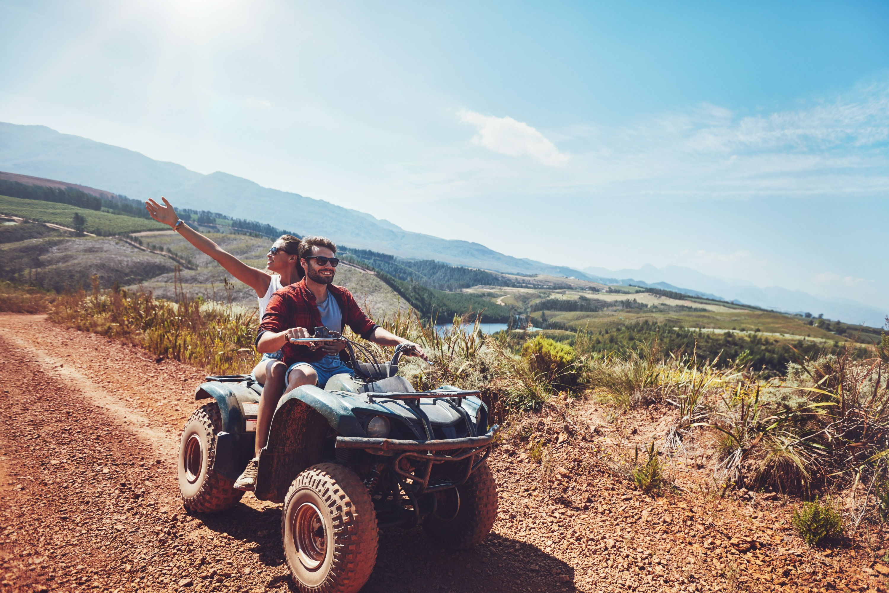 马尔马里斯四驱野外探险