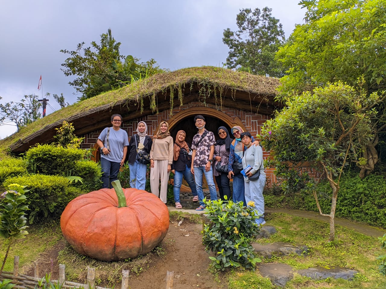 婆罗浮屠寺庙＆Candirejo 村＆塔曼萨里水上城堡2天1夜之旅（日惹出发）