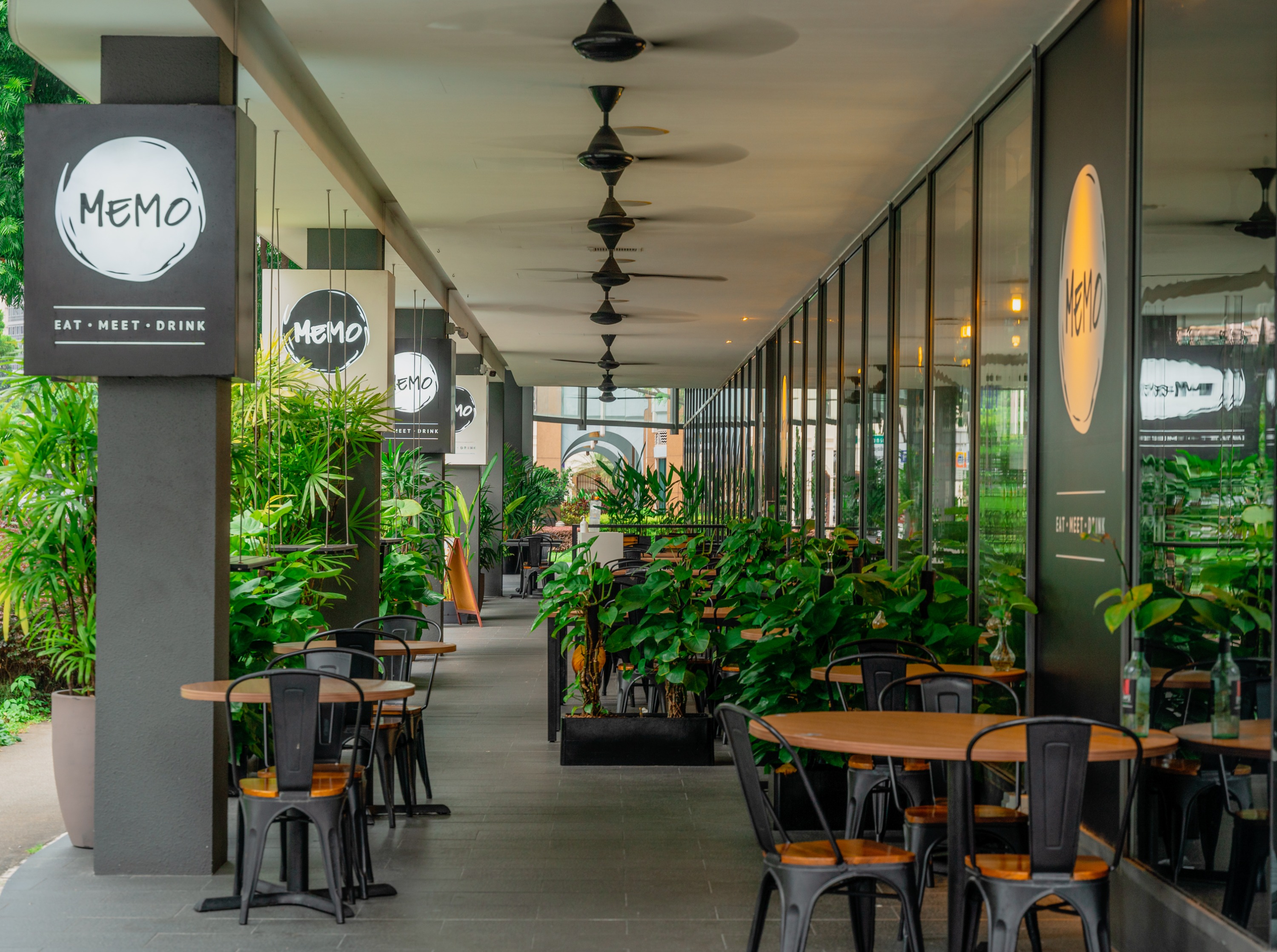 新加坡 Studio M 酒店的 Memo 咖啡馆