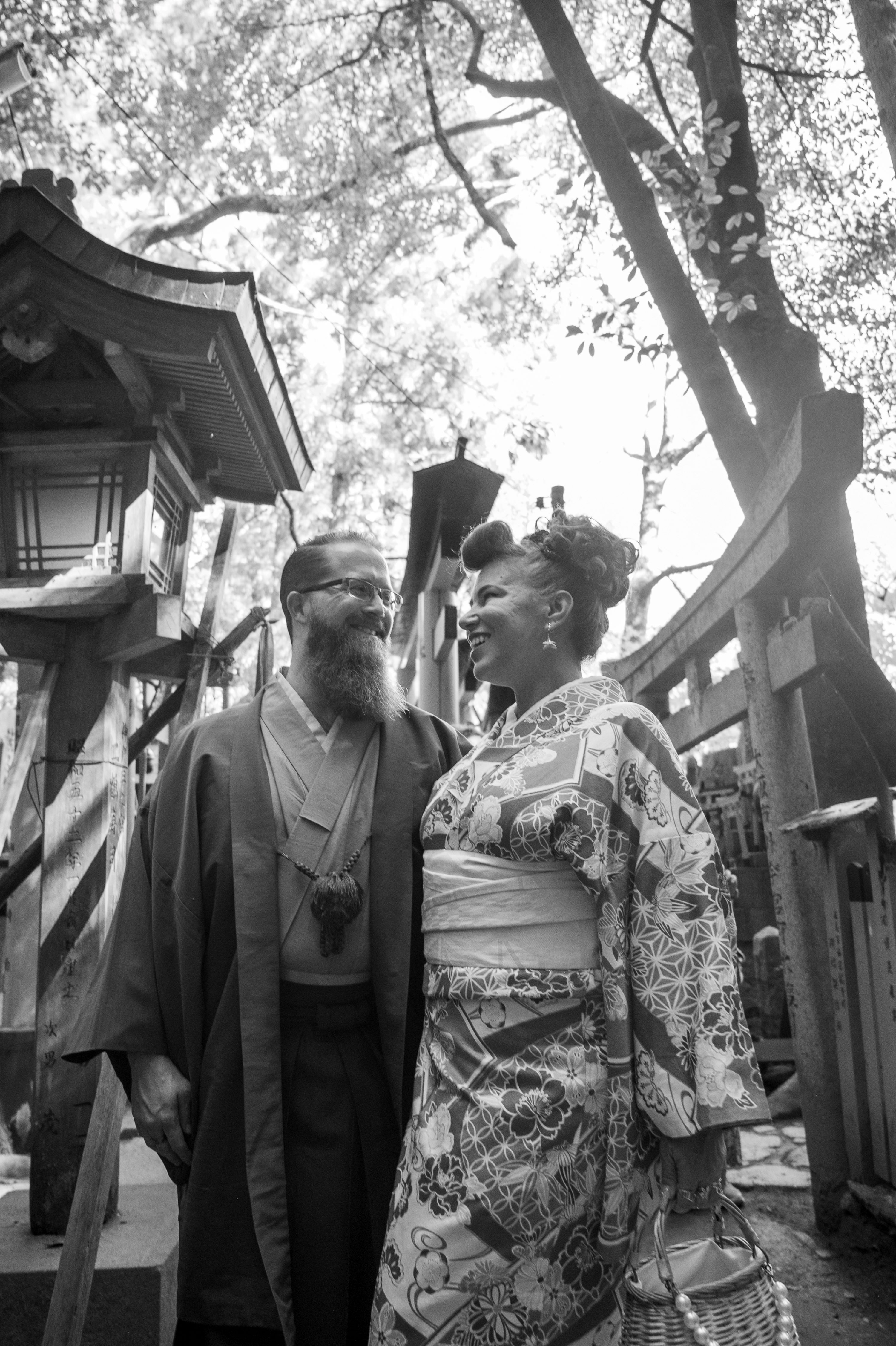 伏见稻荷神社和服体验与摄影