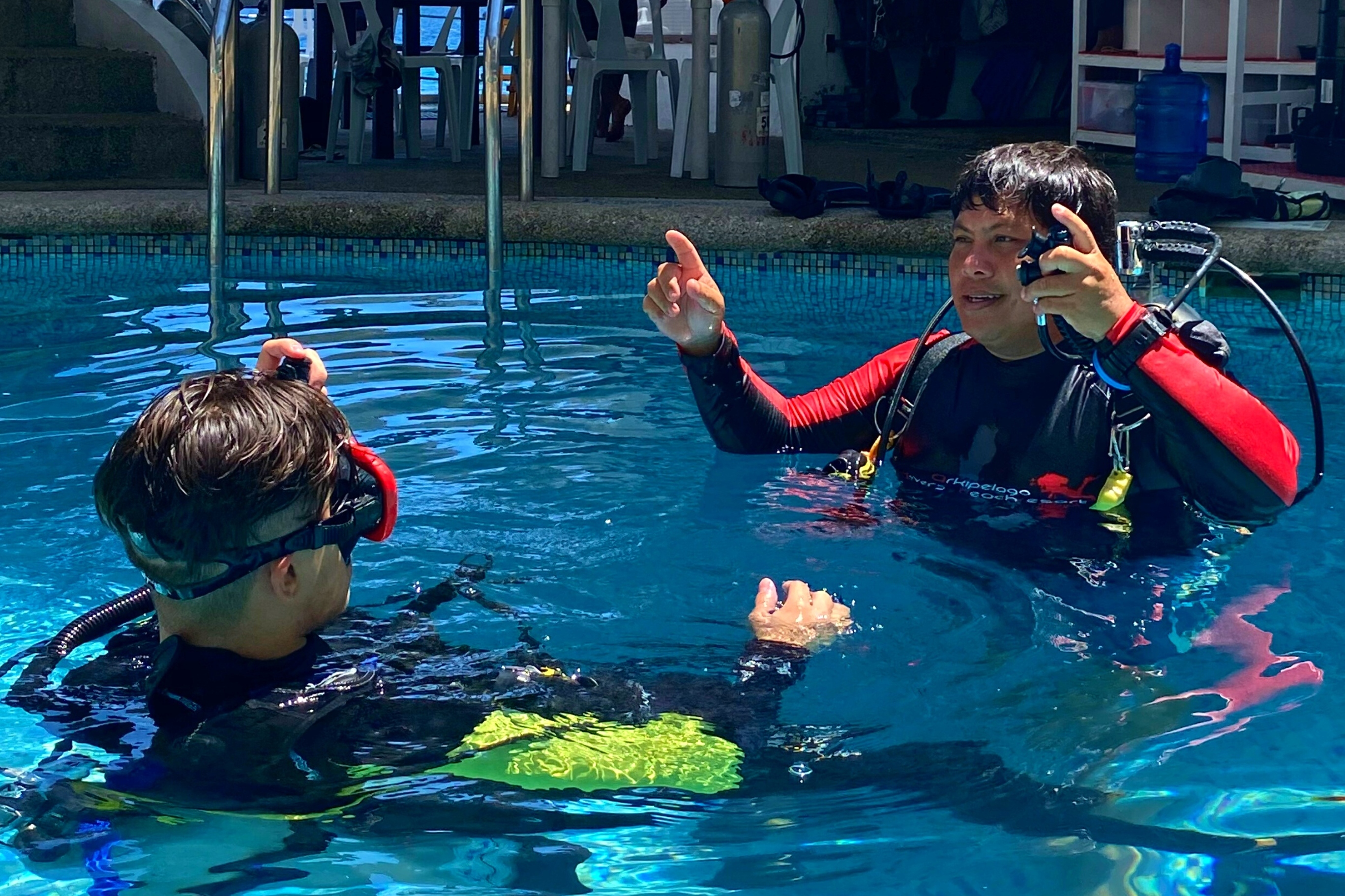 民都洛岛初学者水肺潜水体验（PADI五星级潜水中心）