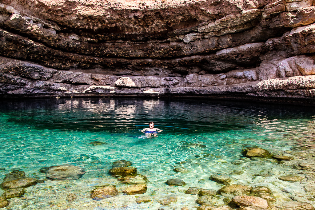 阿曼海岸线 & 瓦迪沙布一日游（马斯喀特出发）