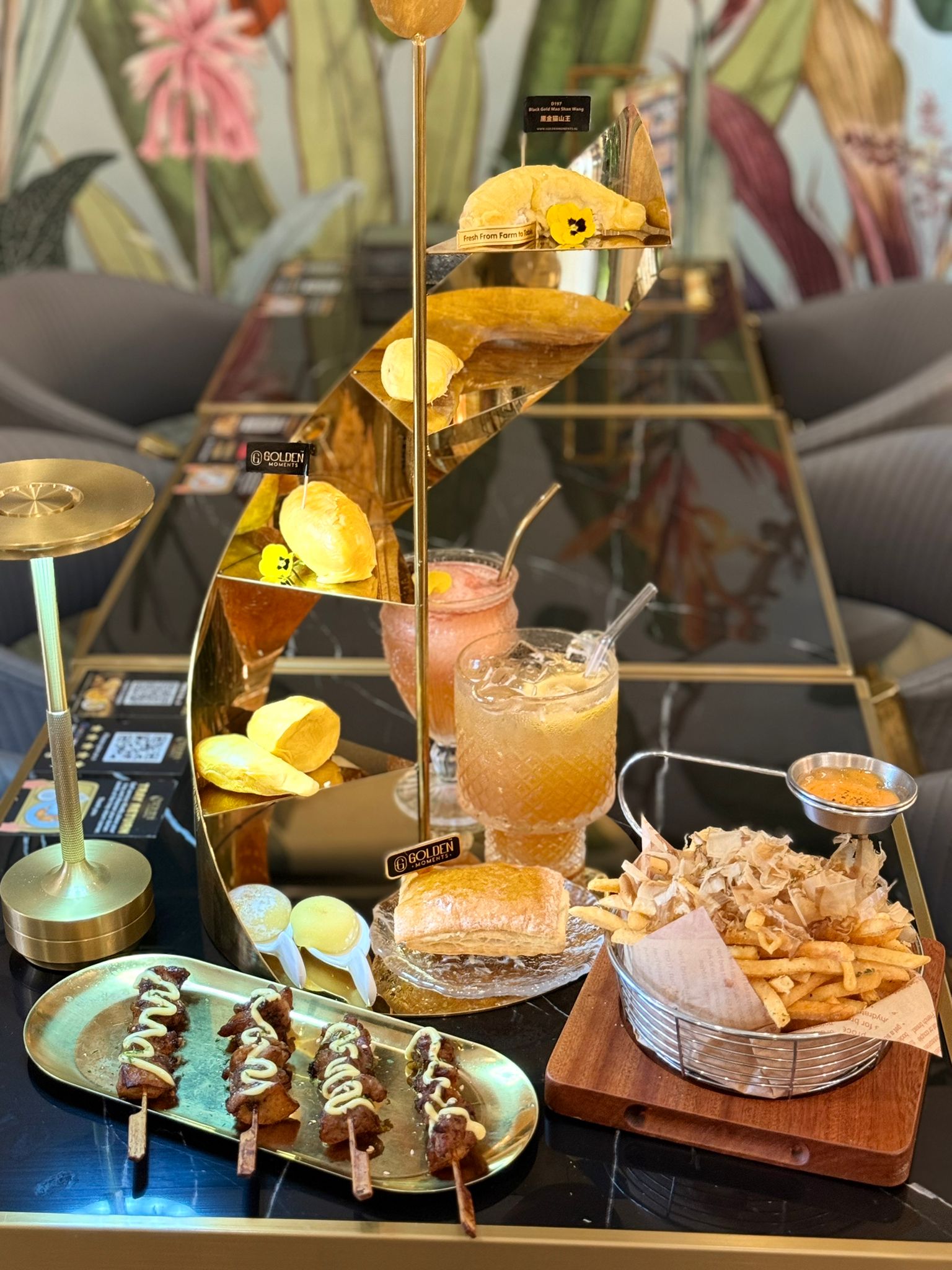 品尝新鲜榴莲体验（Golden Moments）