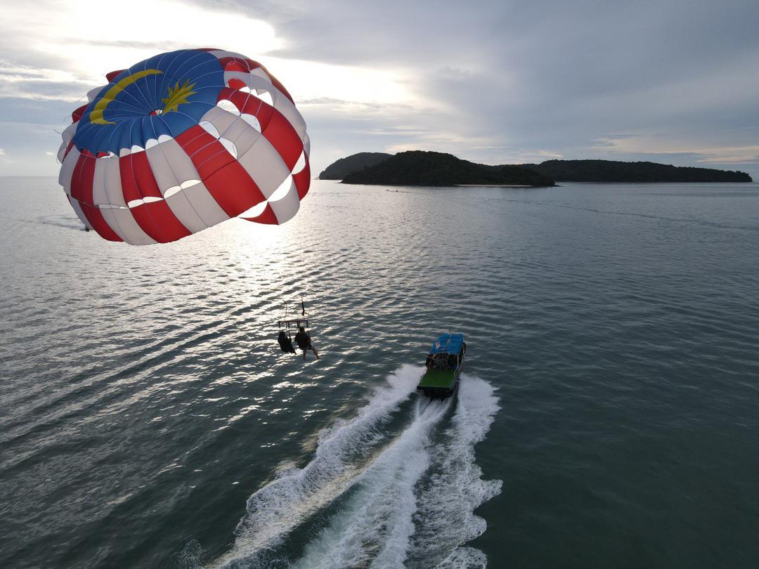 兰卡威 Red Ray Watersports水上运动体验