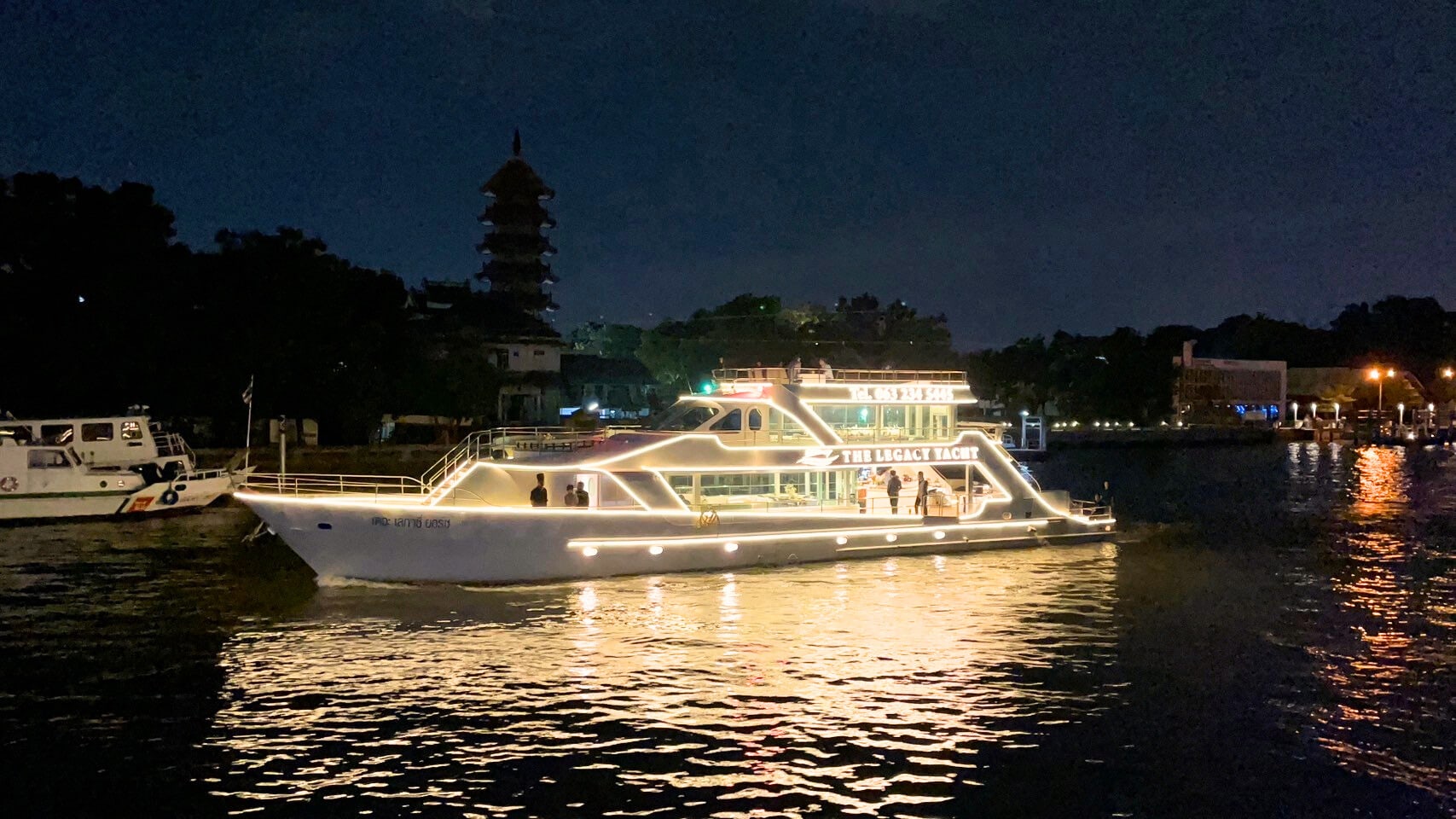 湄南河历史遗产私人游艇之旅