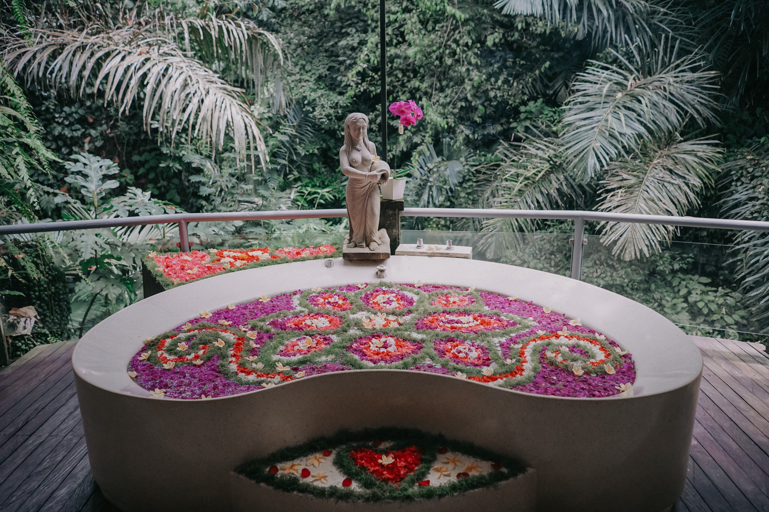 巴厘岛桑卡拉套房及别墅度假村Radha Spa按摩水疗体验