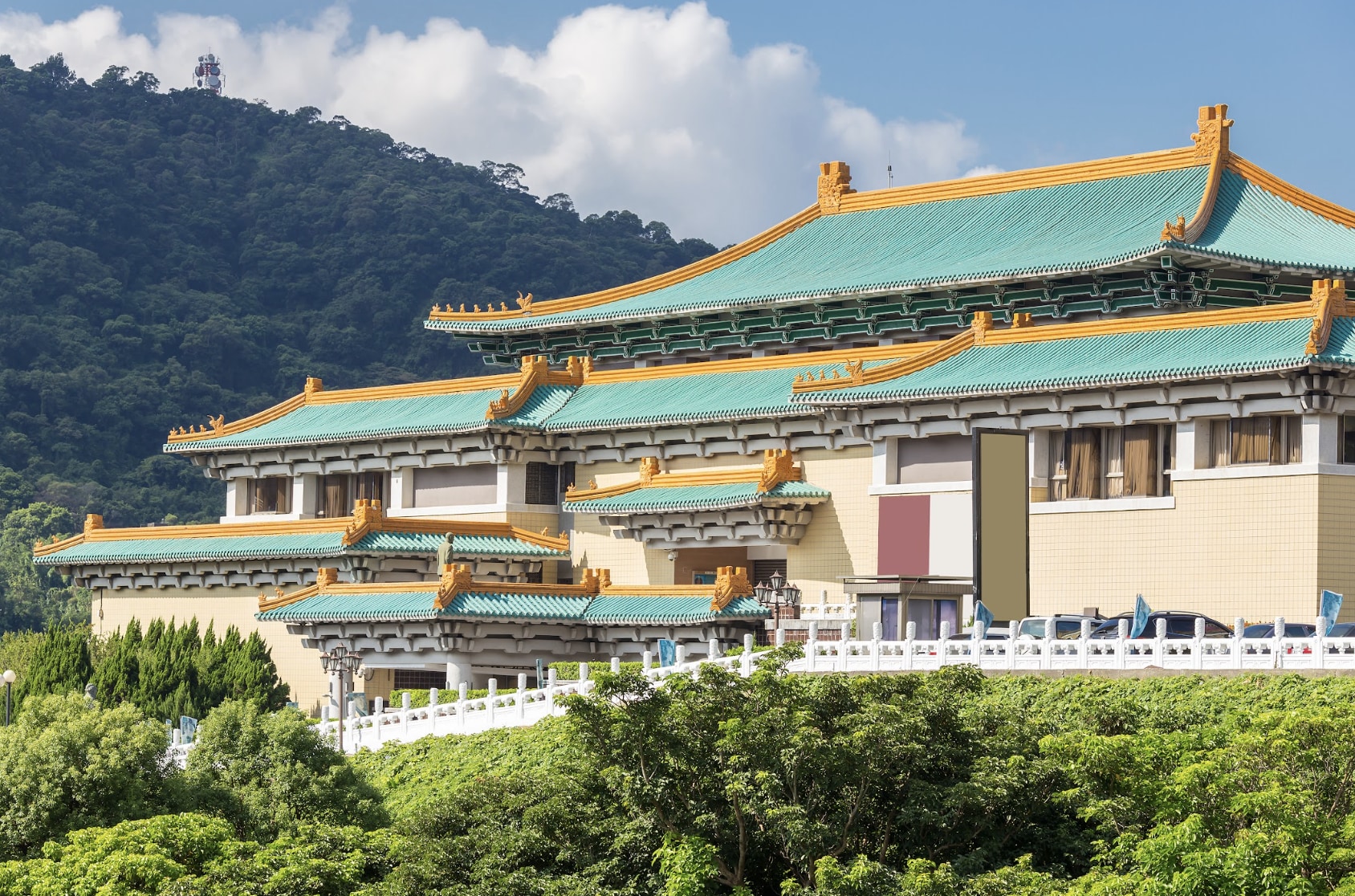 国立故宫博物院 & 大稻埕文化遗产一日游