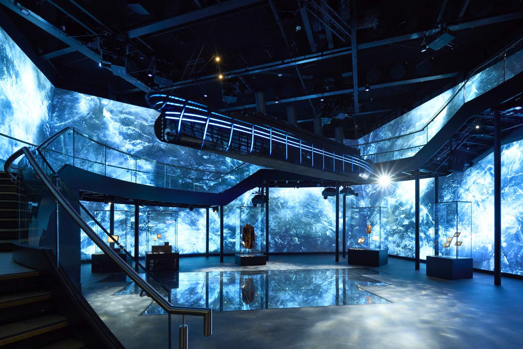 泰坦尼克号纪念馆 & 巨人堤道之旅（贝尔法斯特出发）