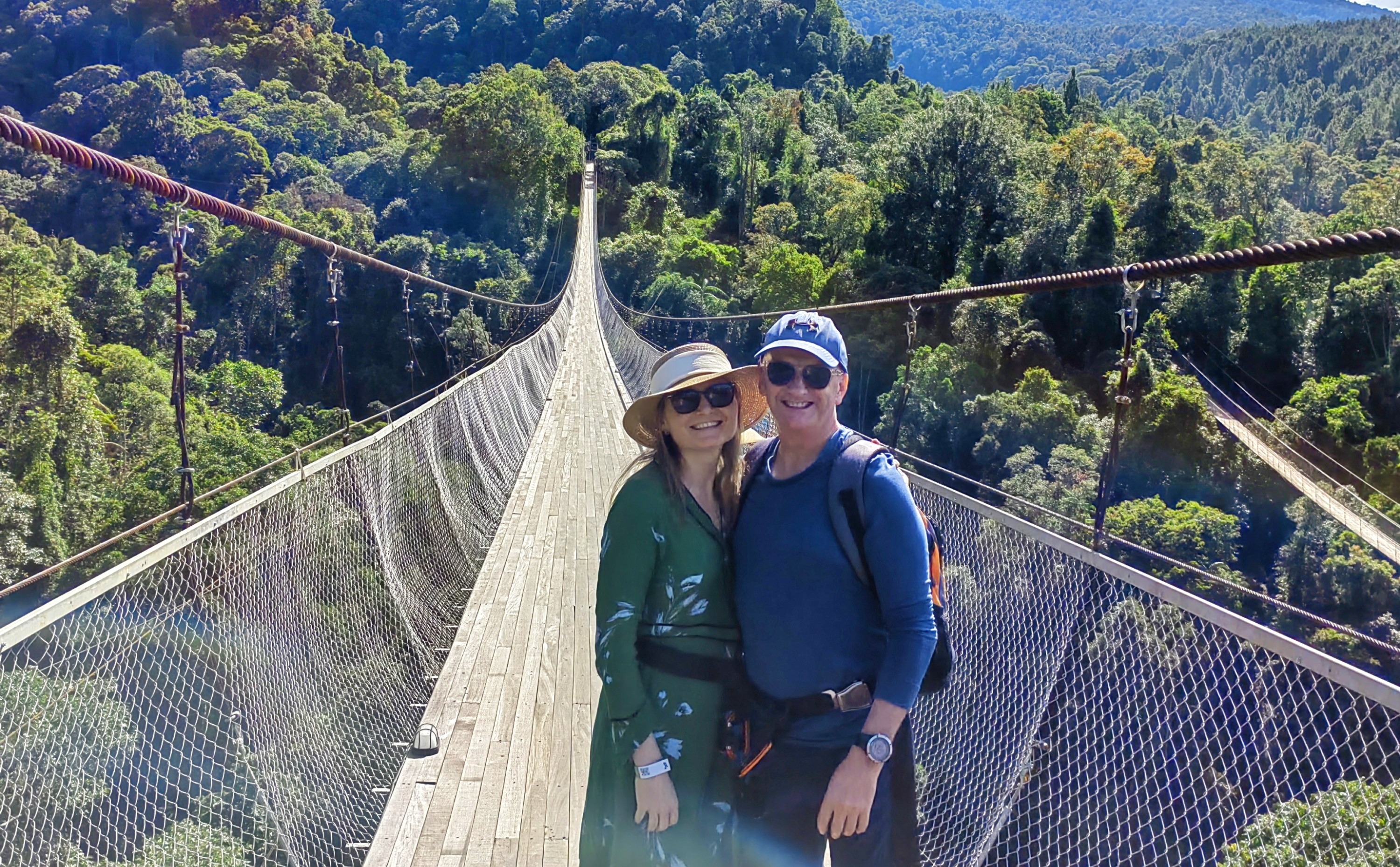 苏加武眉Situ Gunung吊桥探索之旅（雅加达出发）