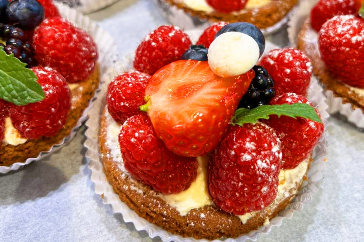 巴黎市中心美食探索 & 卢浮宫门票