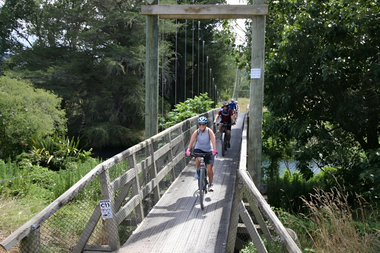 自然美景电动自行车探索一日游