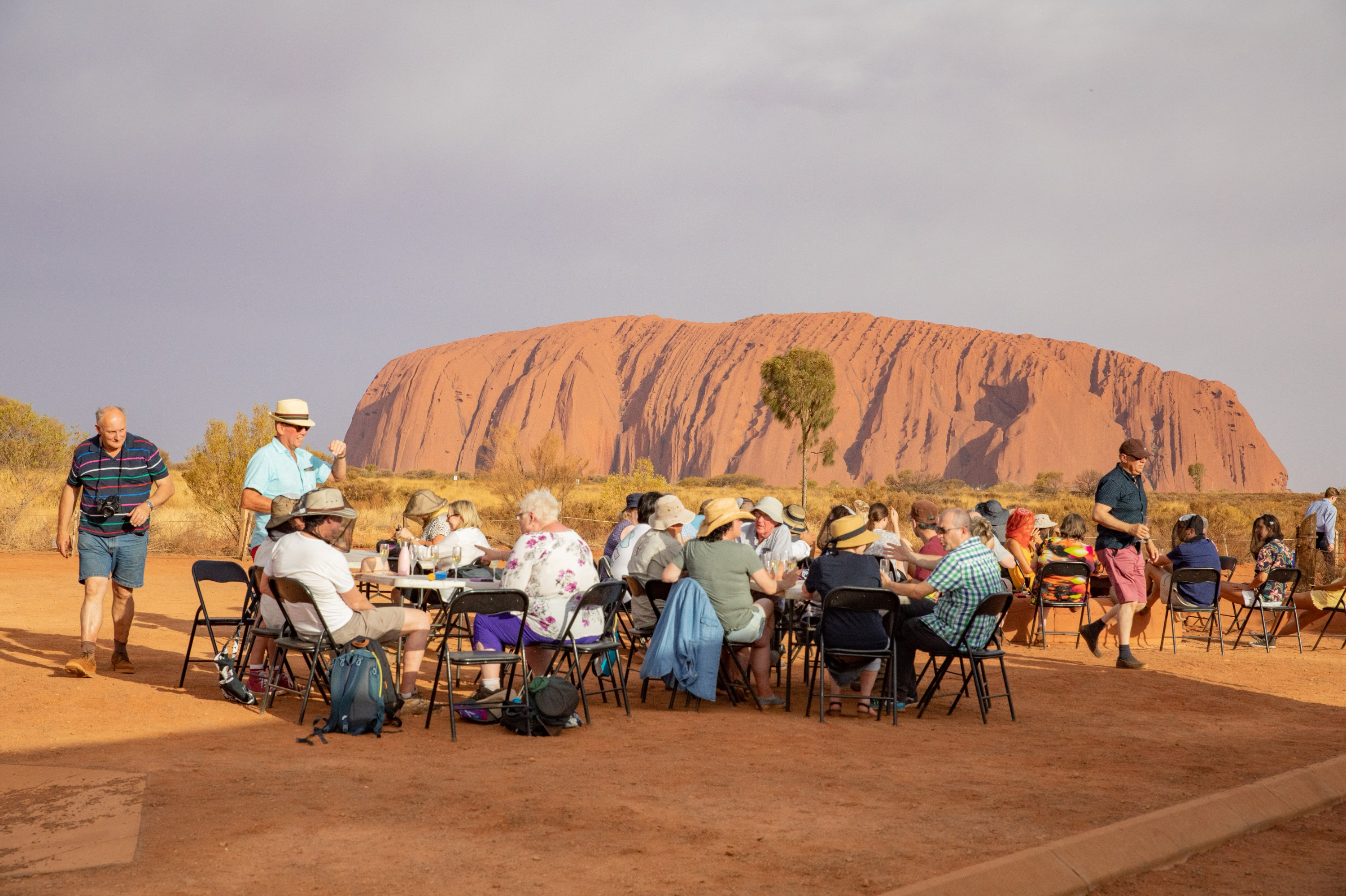 乌鲁鲁日落 & 烧烤2小时之旅