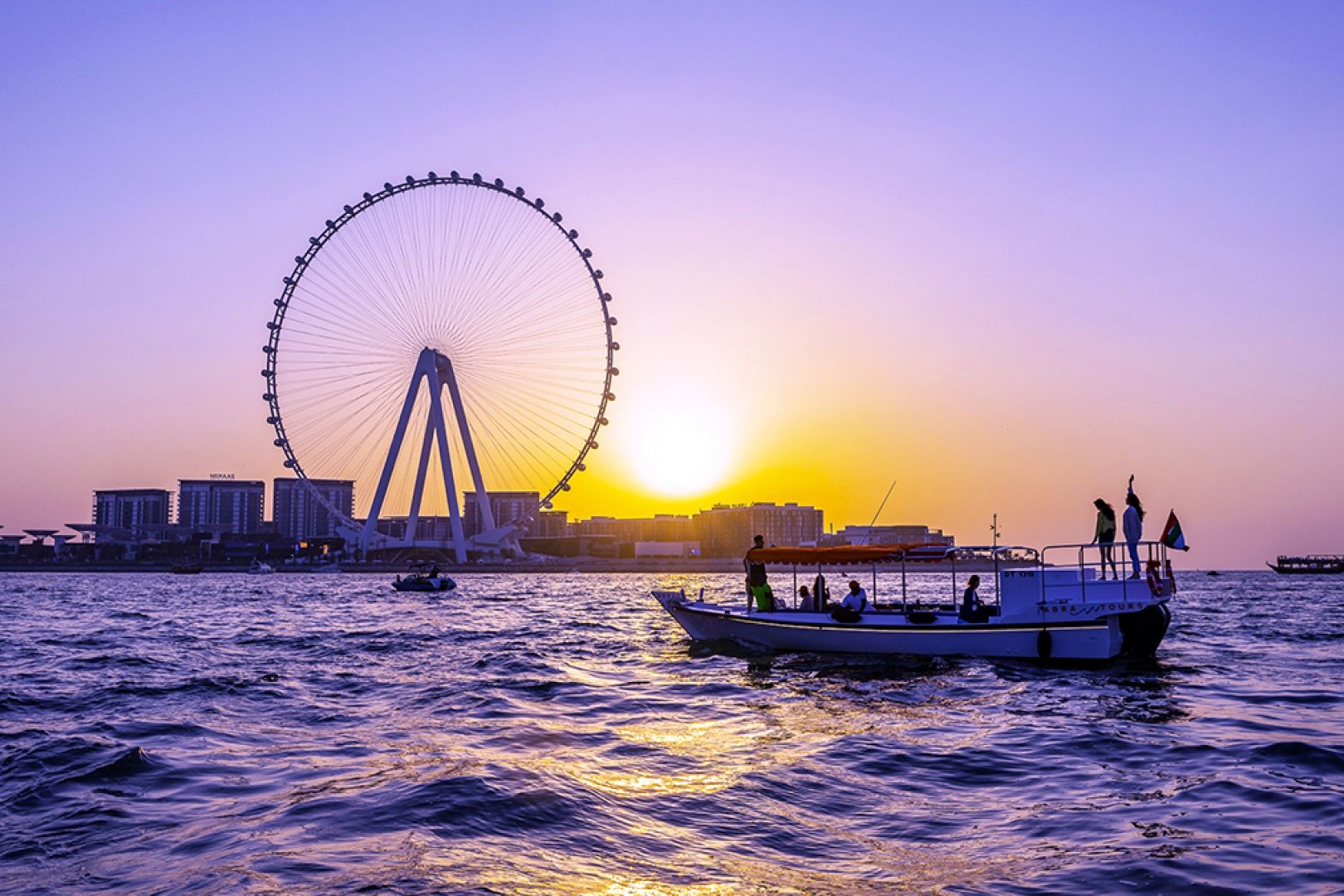 杜拜探索私人观光游船巡航