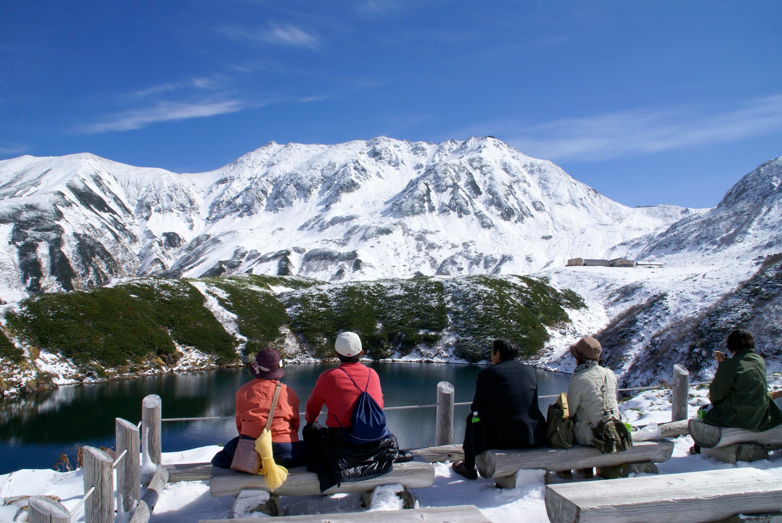 立山黑部阿尔卑斯山脉路线＆上高地2日游（名古屋出发）