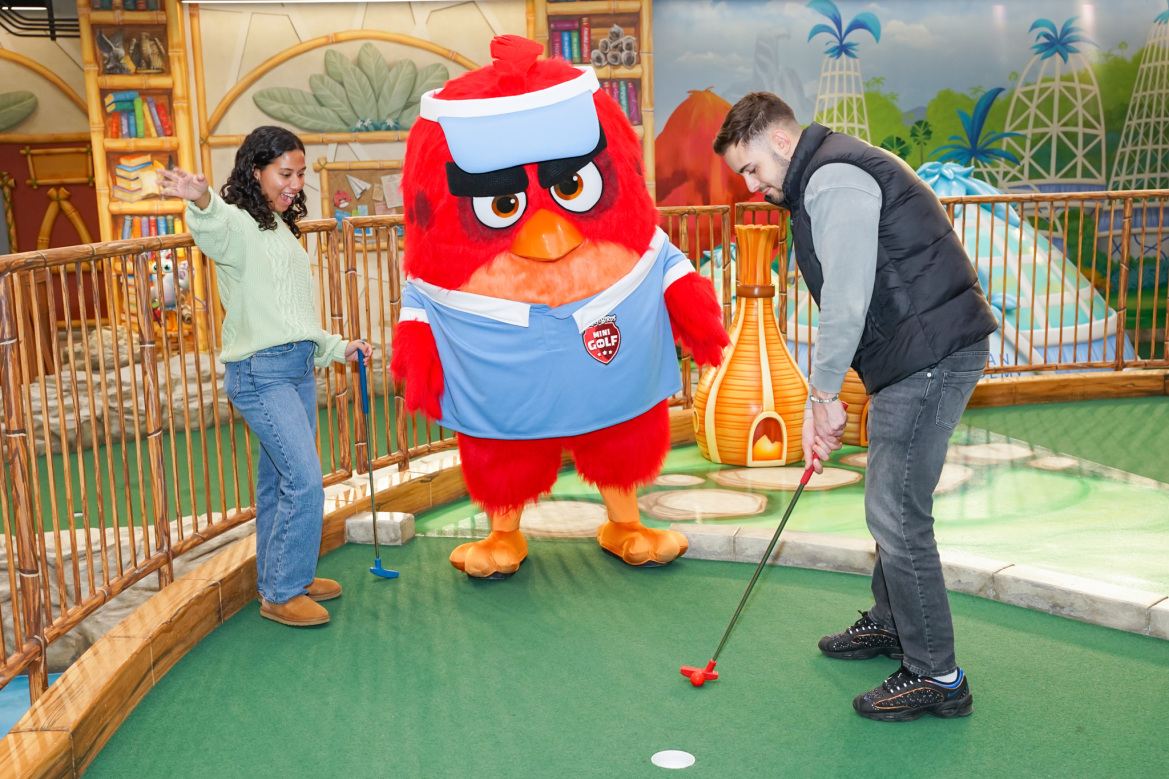 新泽西州愤怒的小鸟迷你高尔夫体验