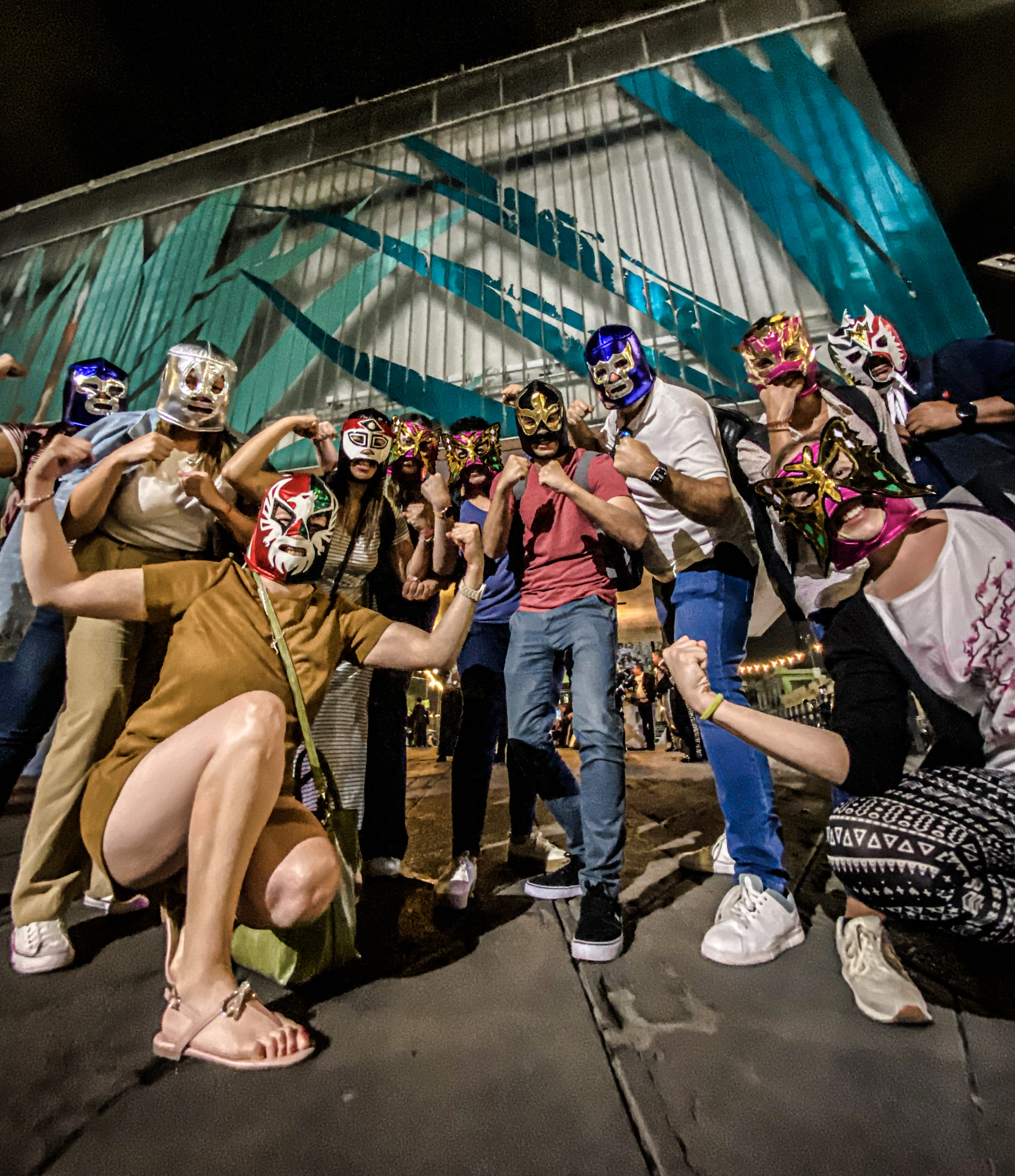 墨西哥摔跤 & 街头乐队 & 龙舌兰酒体验