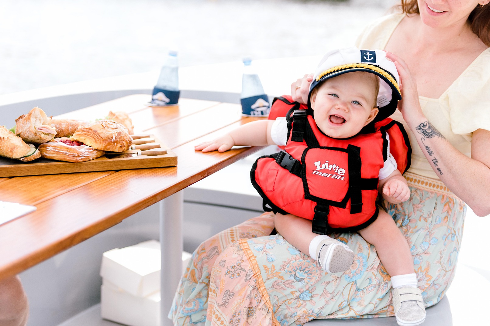 布里斯本电动野餐船租赁