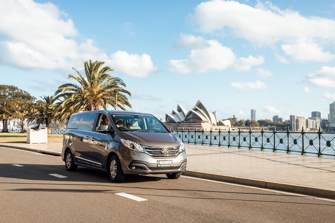 悉尼市 & 屈臣氏湾 & 邦代海滩私人游