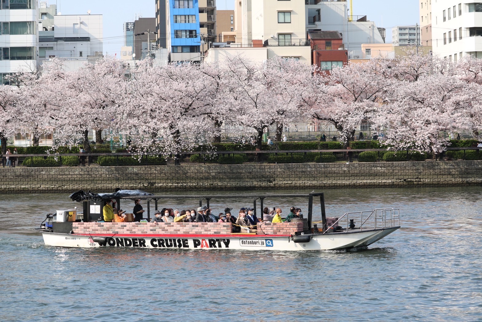 大阪奇迹游轮（OSAKA WONDER CRUISE）