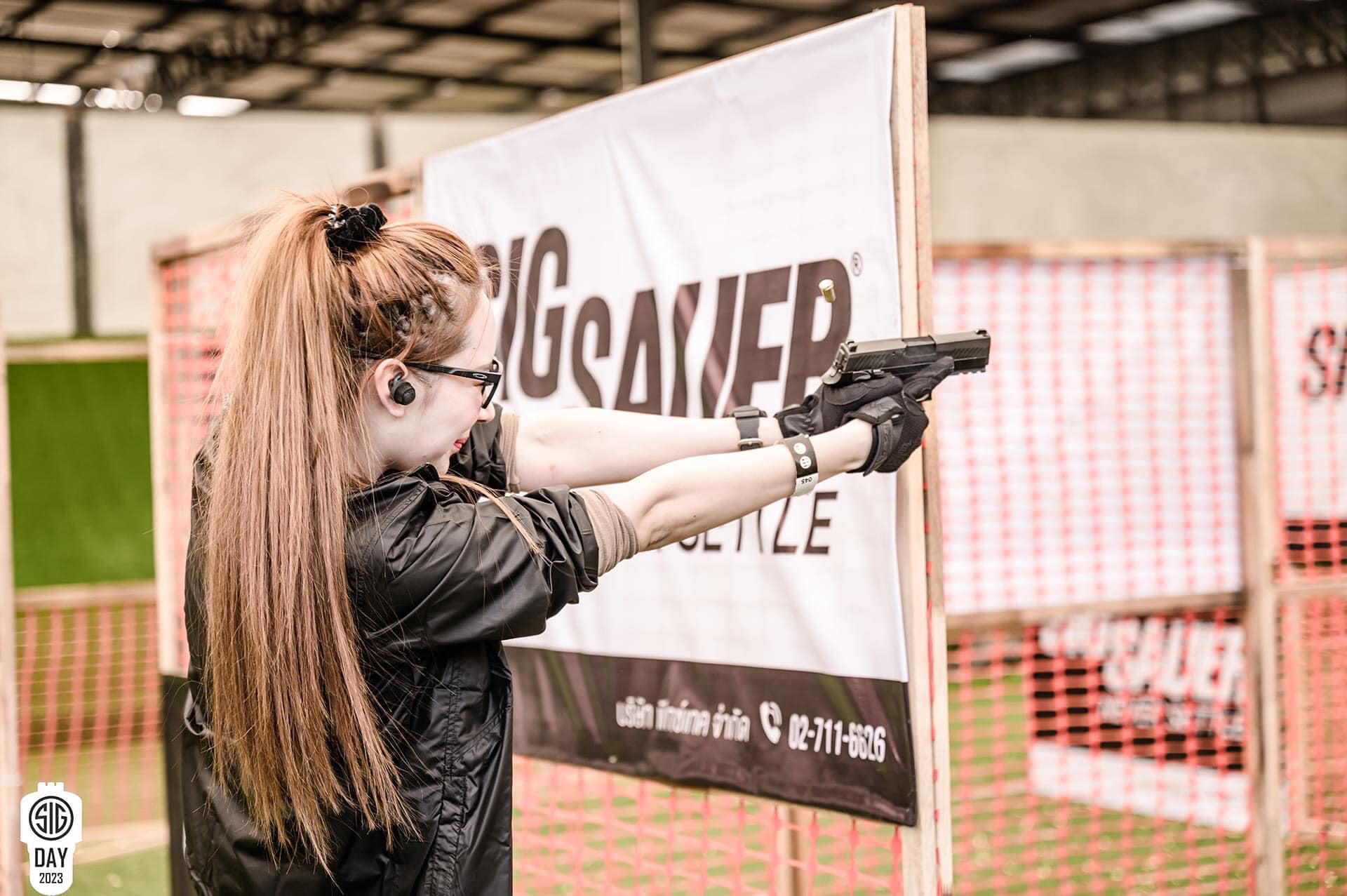 泰国芭提雅枪支射击场体验