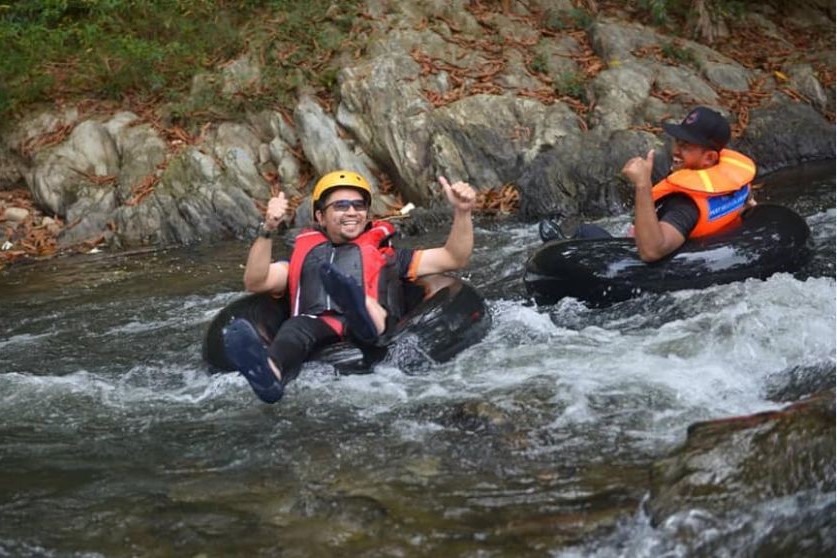 马来西亚话望生（Gua Musang）水上漂流体验