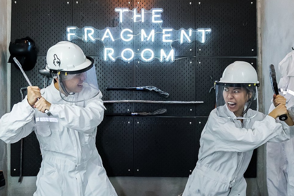 新加坡 The Fragment Room 发泄屋体验