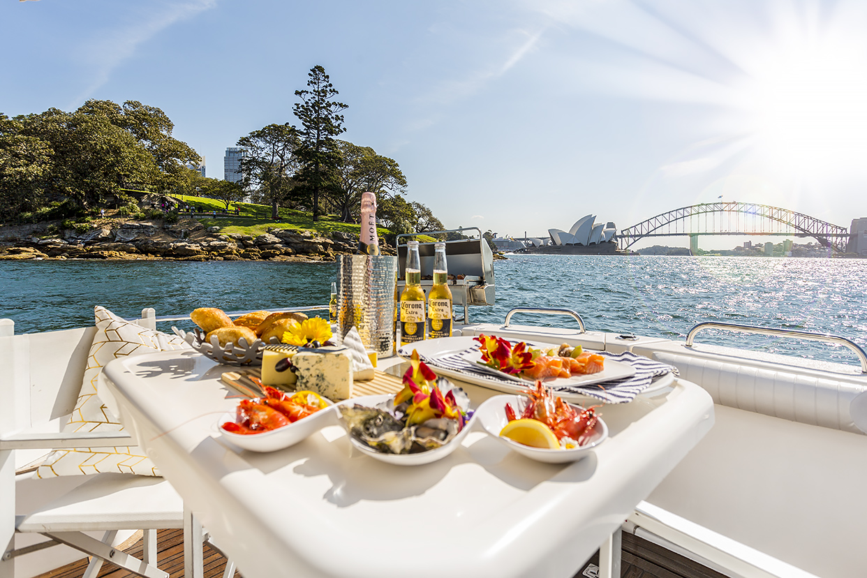 悉尼港豪华海鲜游船巡航