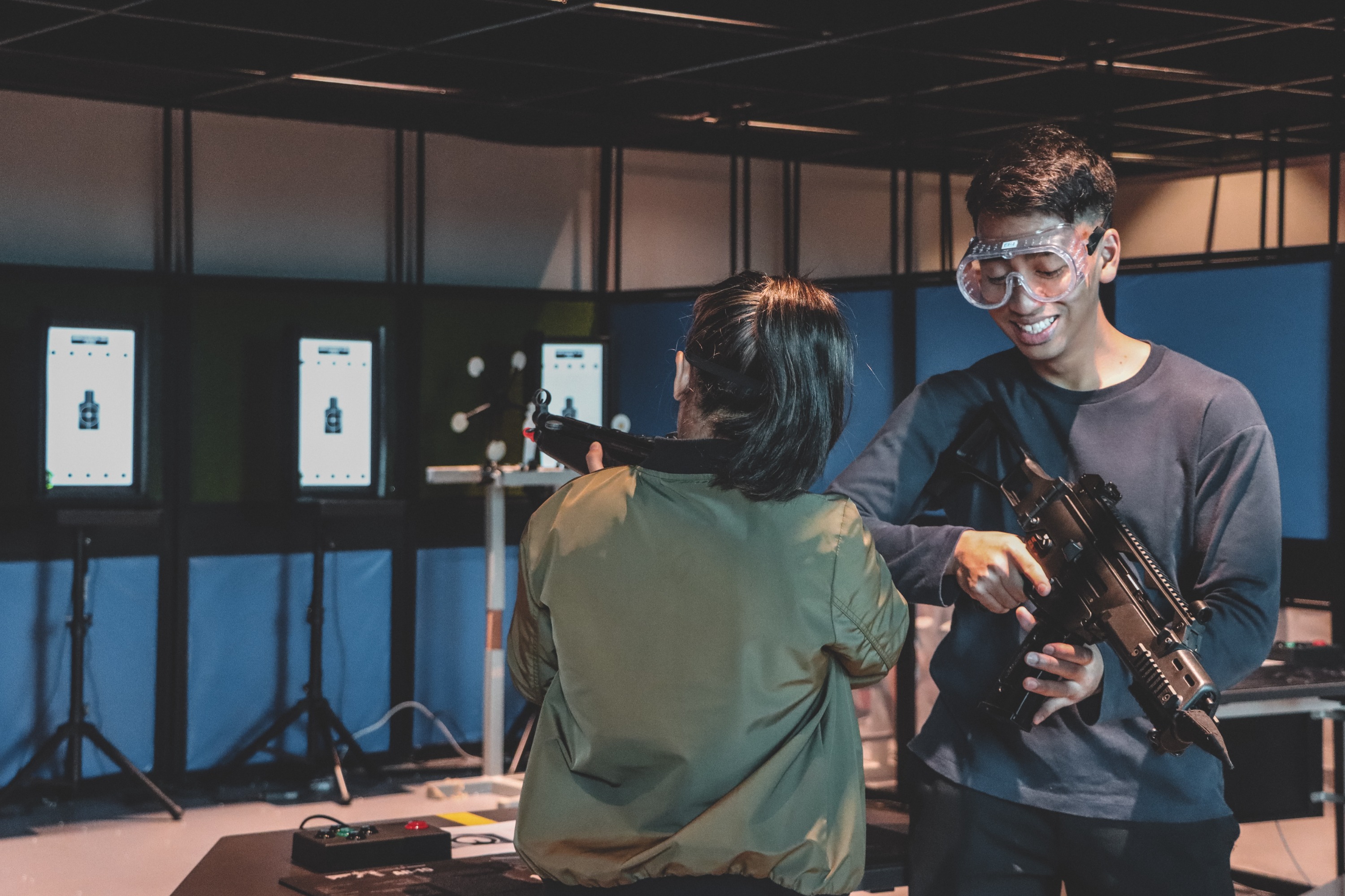 新加坡 TactSim 室内空气枪生存游戏