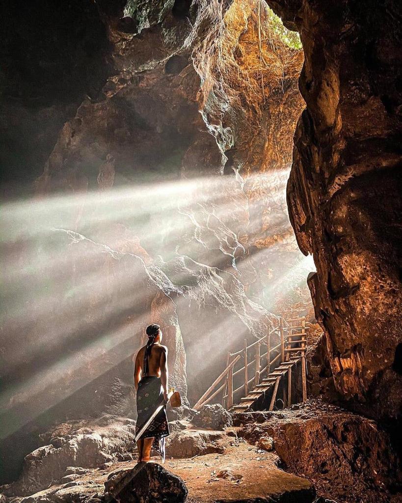 Goa Bangkang & 苏卡雷拉村（Sukarare）徒步之旅