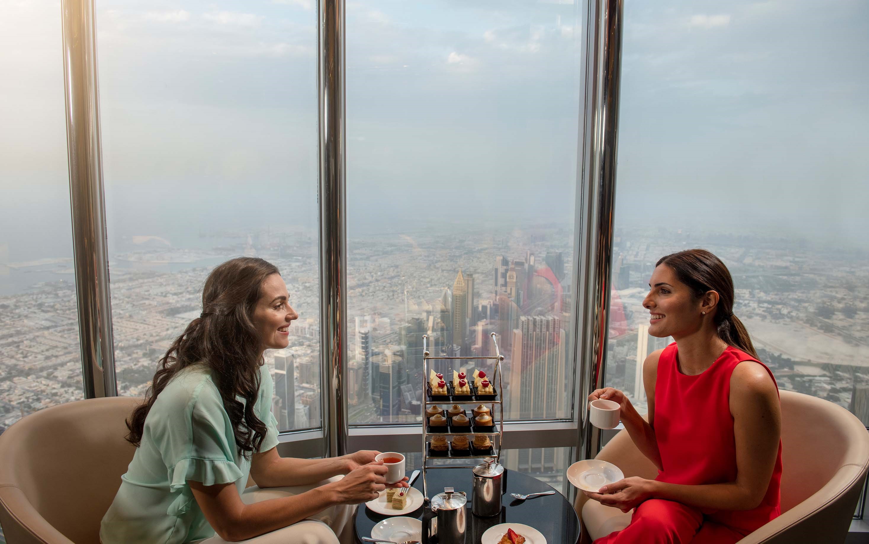 杜拜哈里发塔餐饮体验
