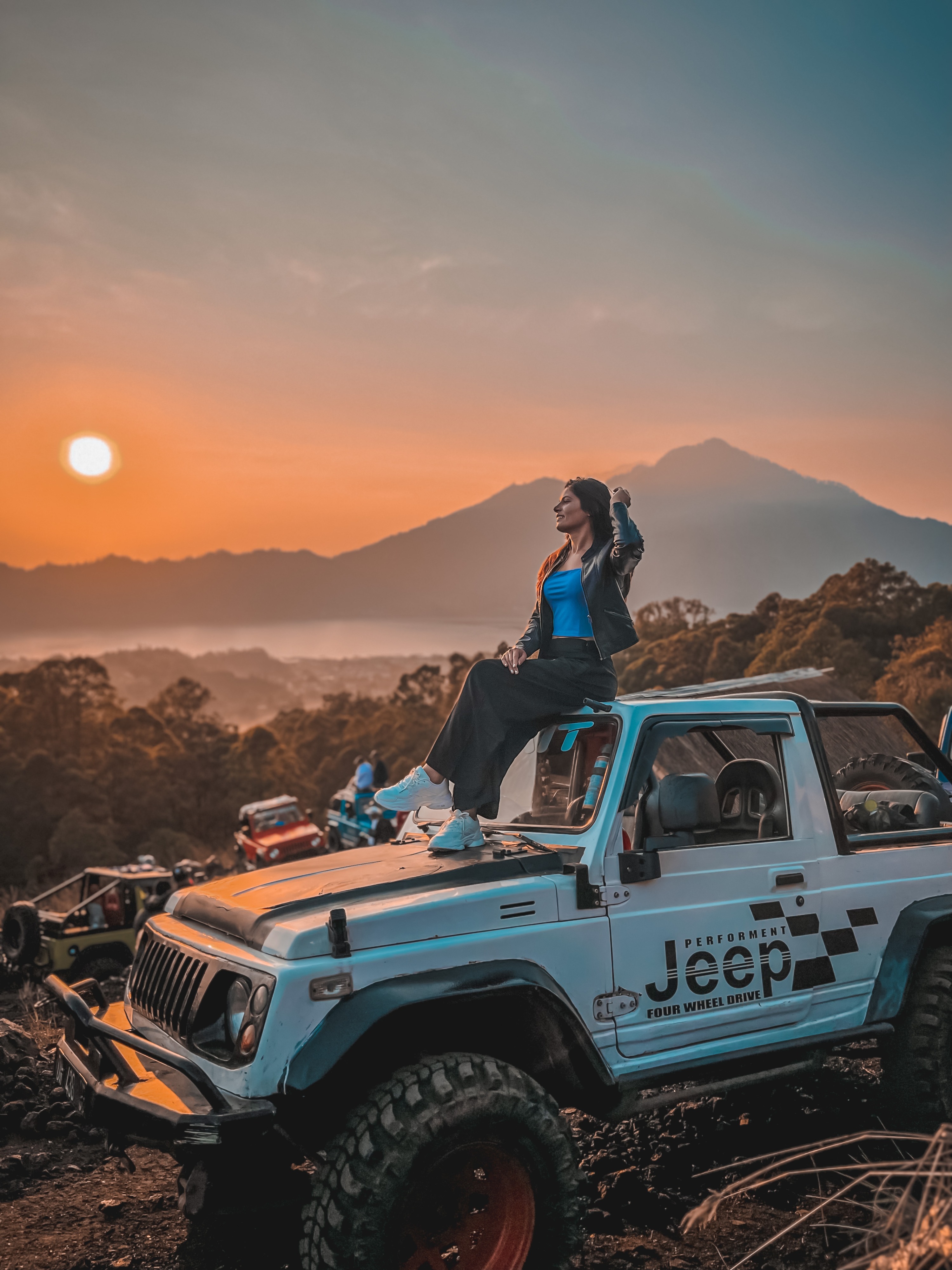 巴杜尔火山吉普车日出摄影之旅