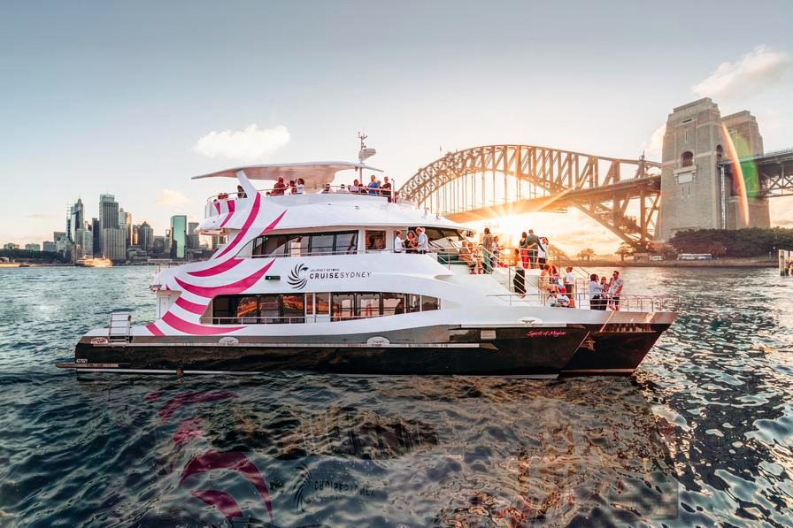 缤纷雪梨灯光音乐节精致3菜晚餐游船体验