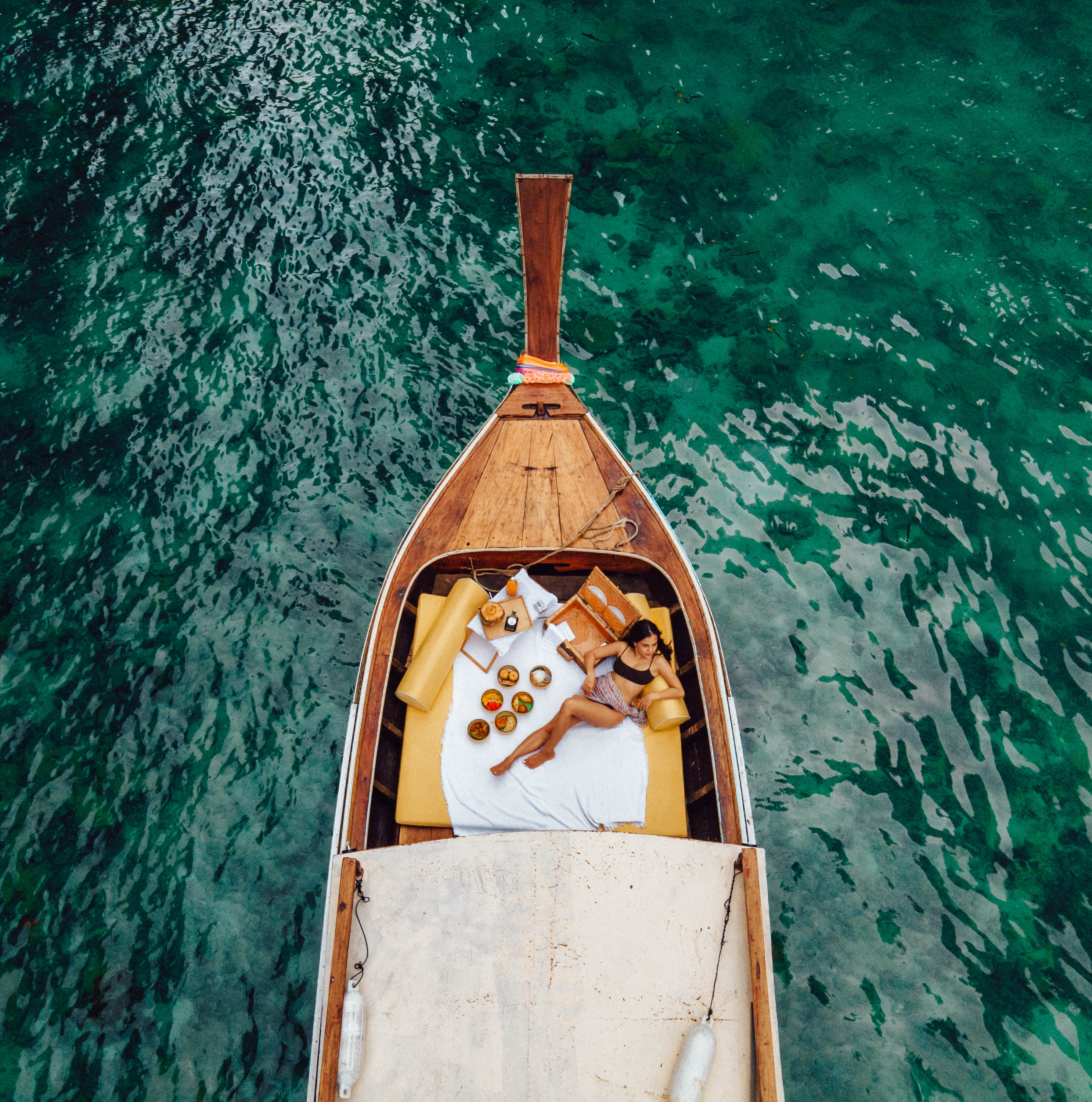 甲米 (Krabi) 私人豪华长尾船租赁服务（Boat and Beyond 提供）