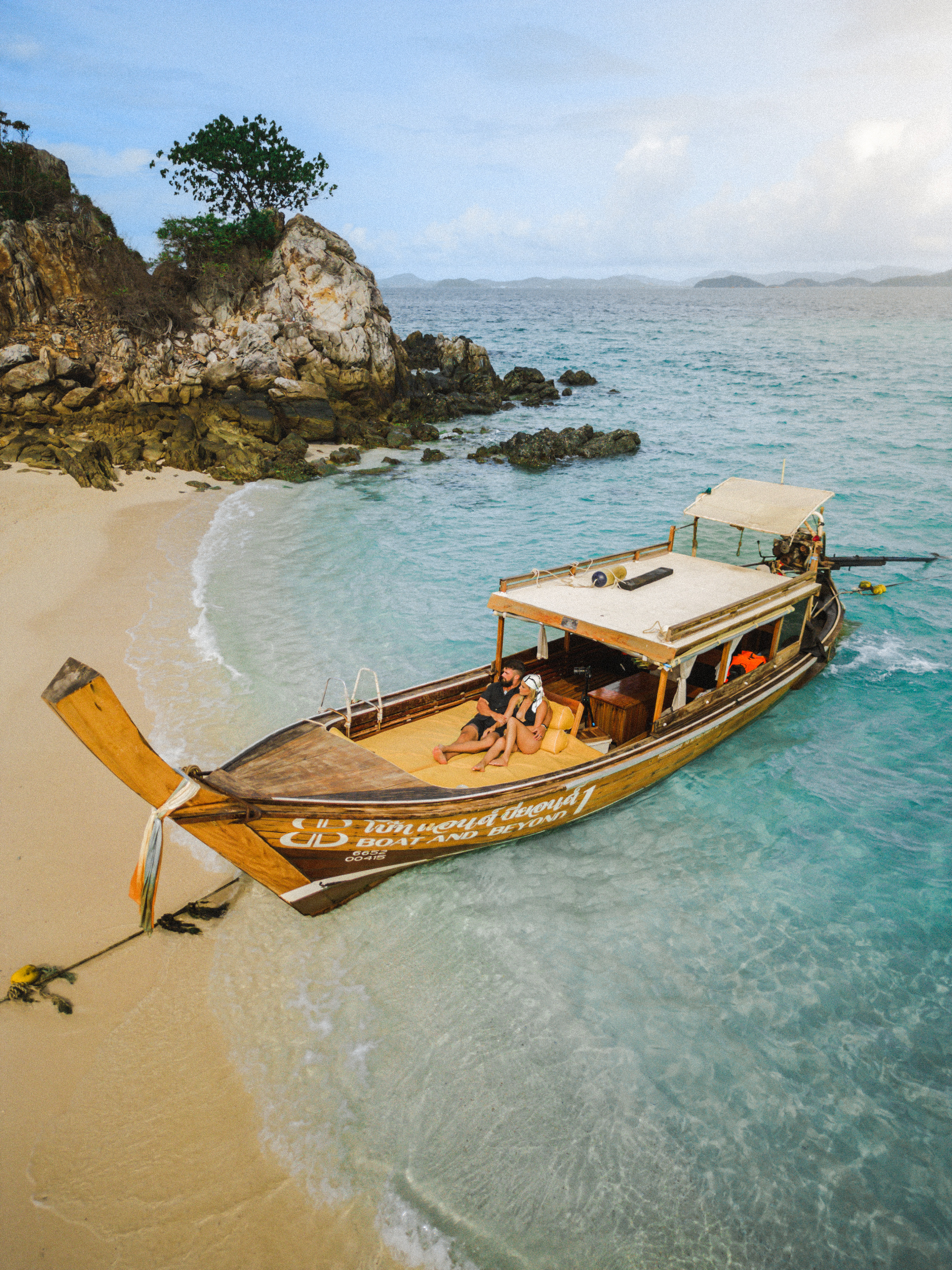 Rang 岛＆Kai 岛豪华私人半日游（Boat and Beyond 提供）